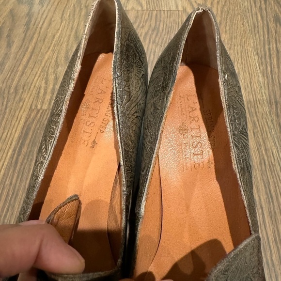 L’ARTISTE Noora Floral Tooled Pump size 42 10.5 11 NEW fairycore - Picture 9 of 9